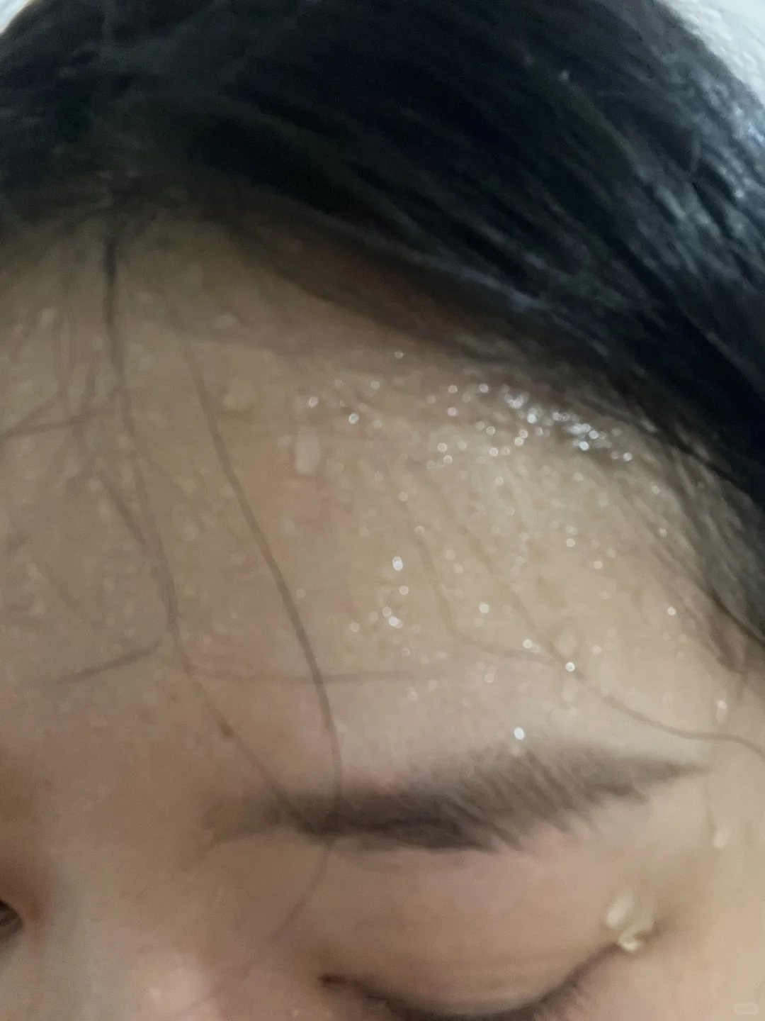 汗水打湿瑜伽垫，每天就是框框练