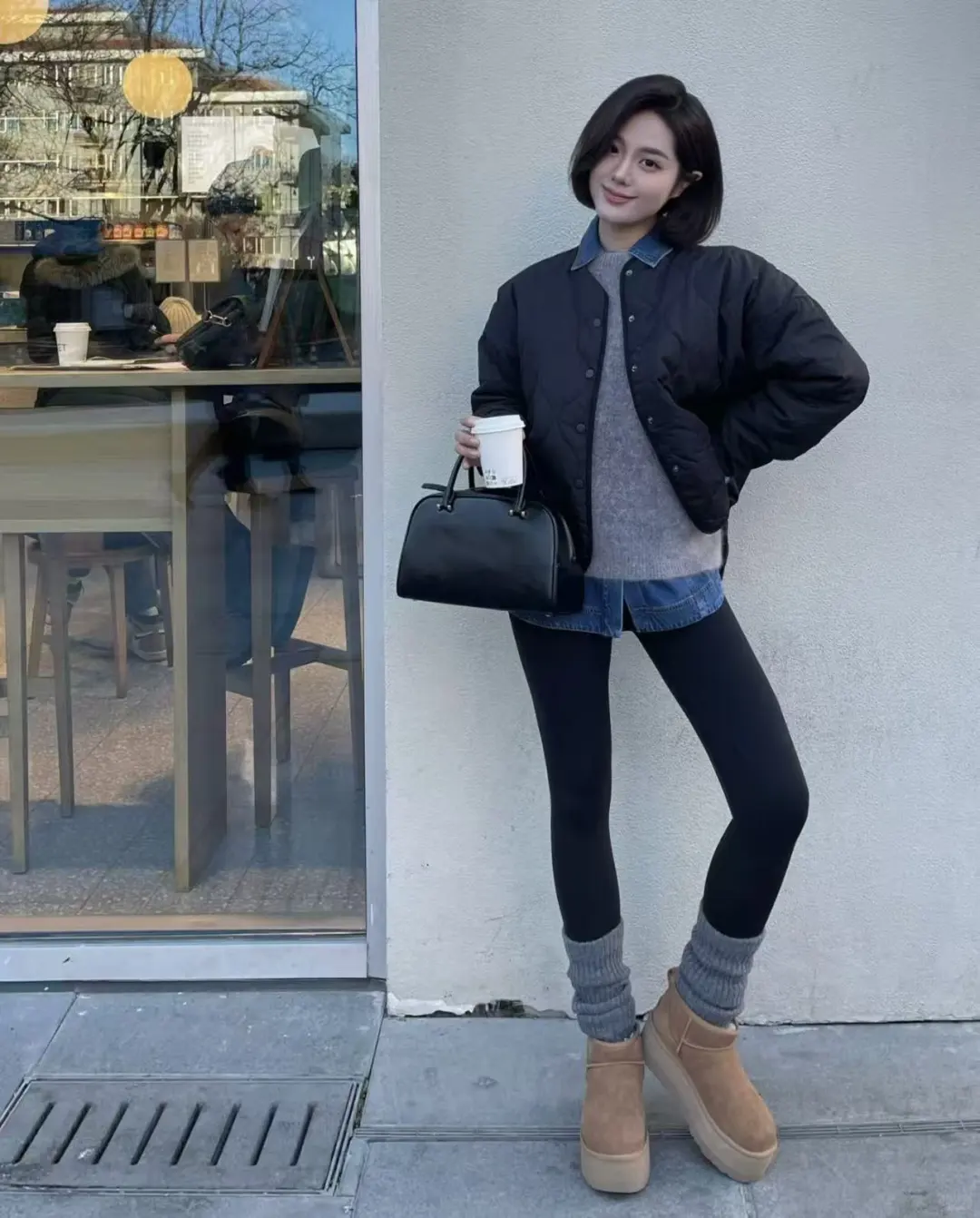 Lulu下雪天穿黑裤子的韩系氛围感穿搭