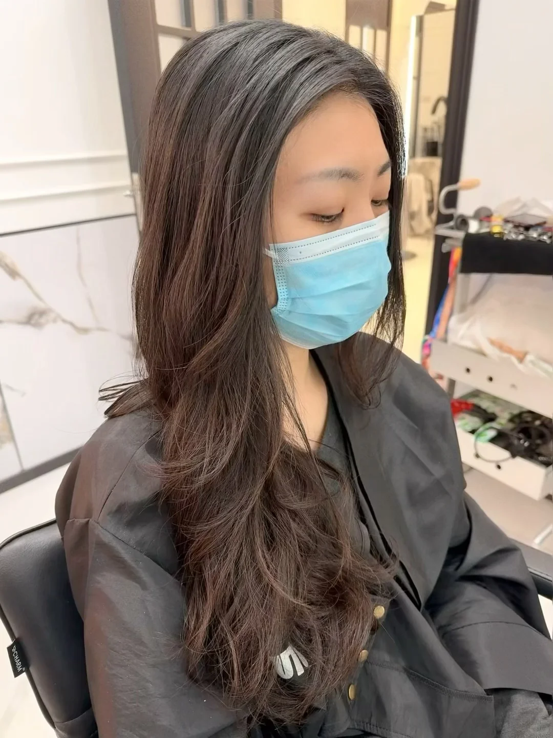 沙发自然卷烫发