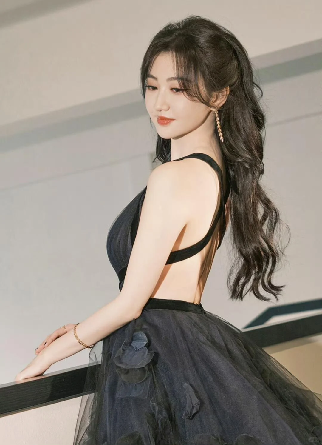 好喜欢她～太好看了吧～～