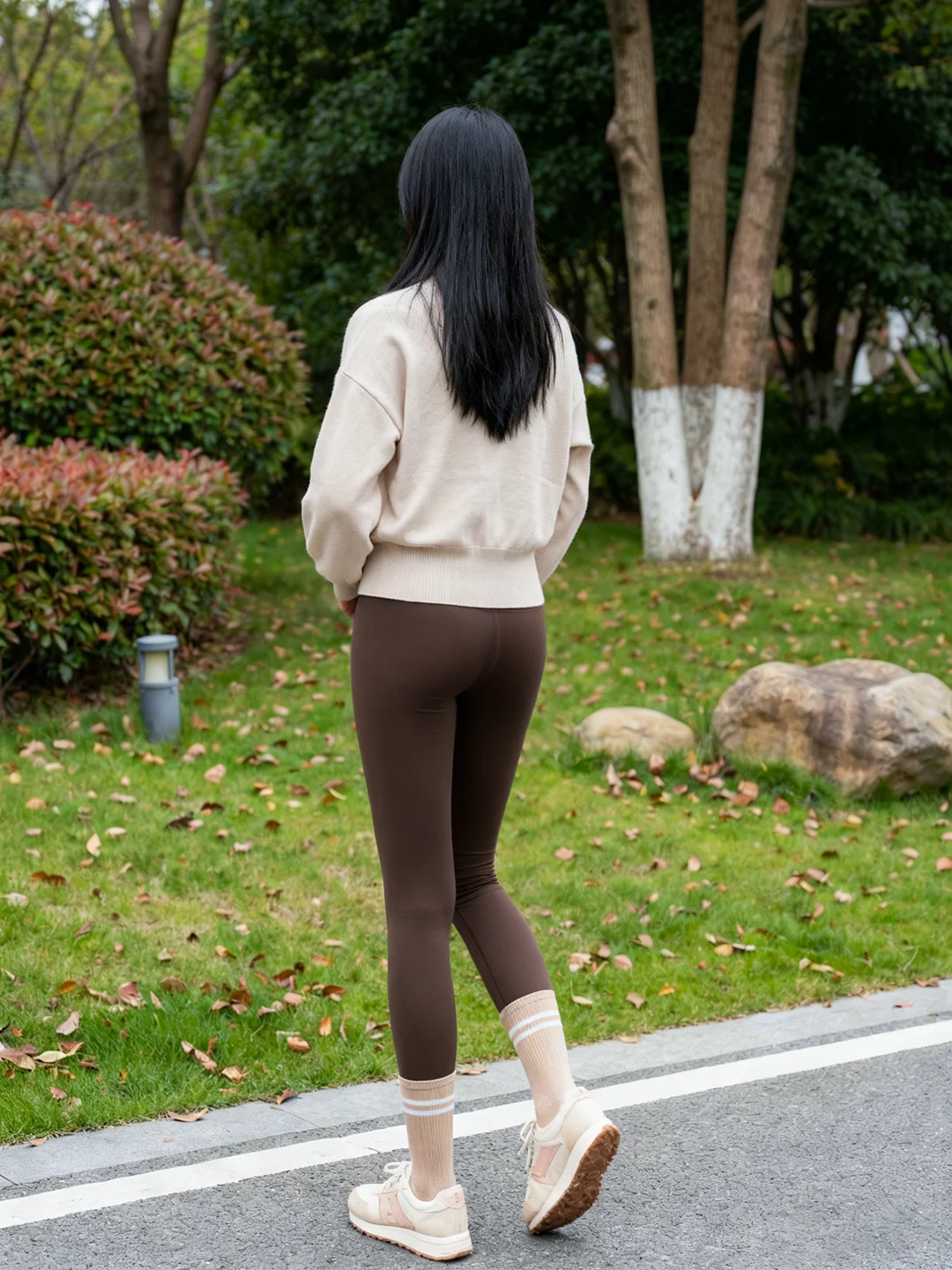 深咖瑜伽裤丨ootd