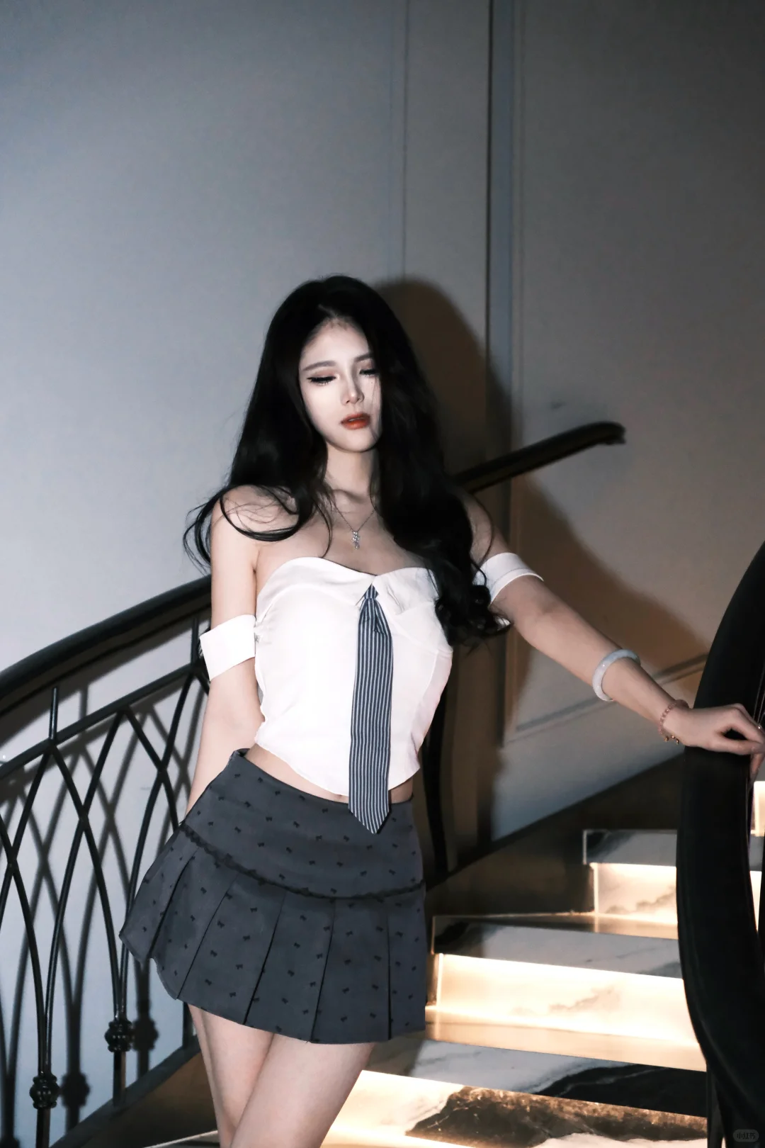 木质的香像你 冰冷苦涩