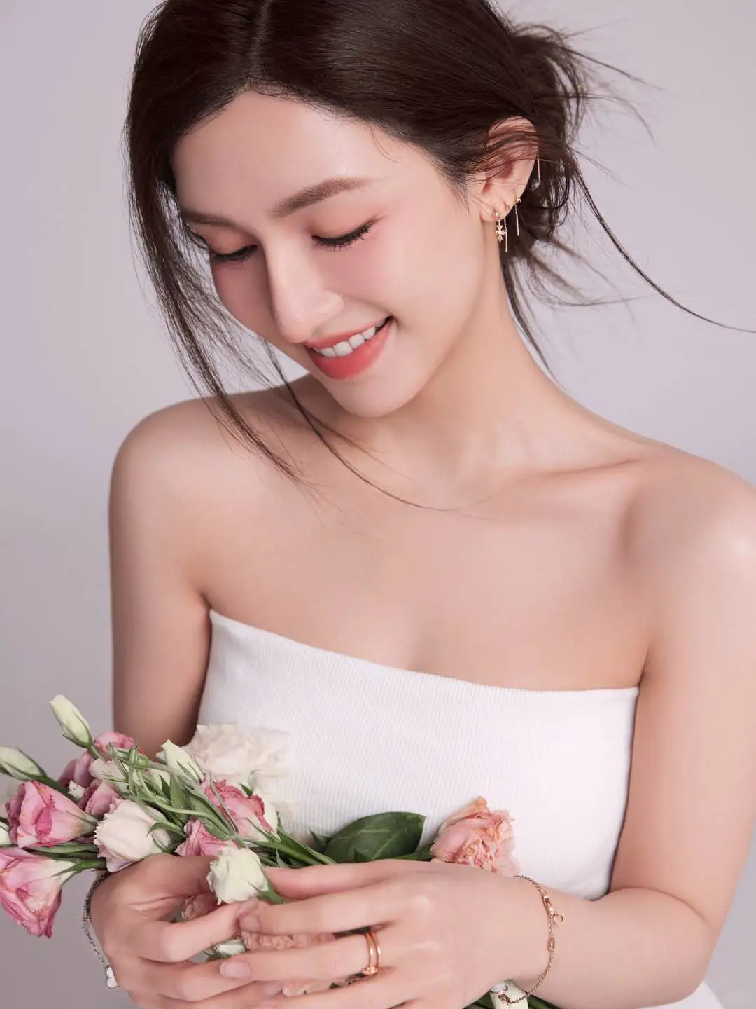 真的有被她美到 真的好美