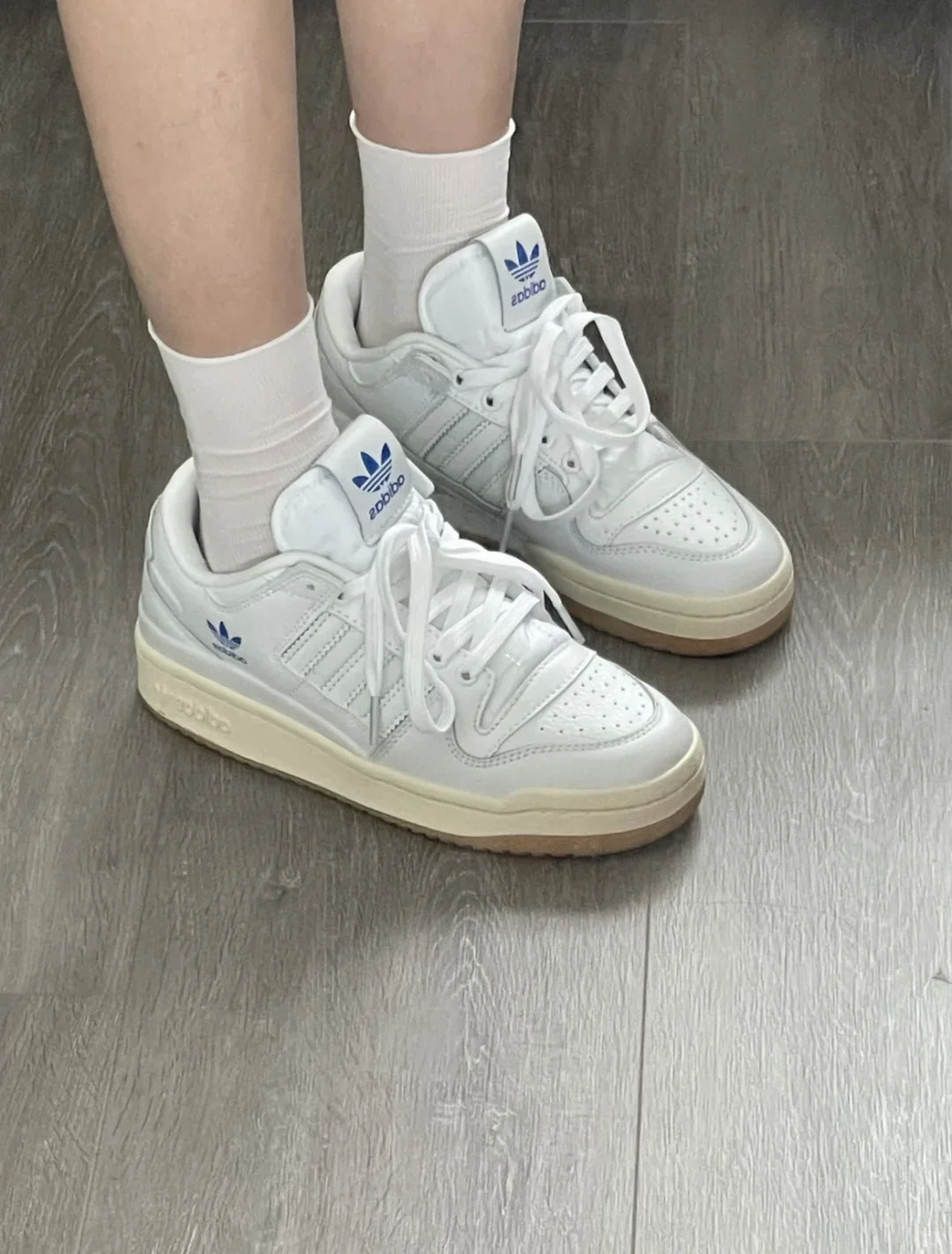 328💰adidas复古又舒适板鞋