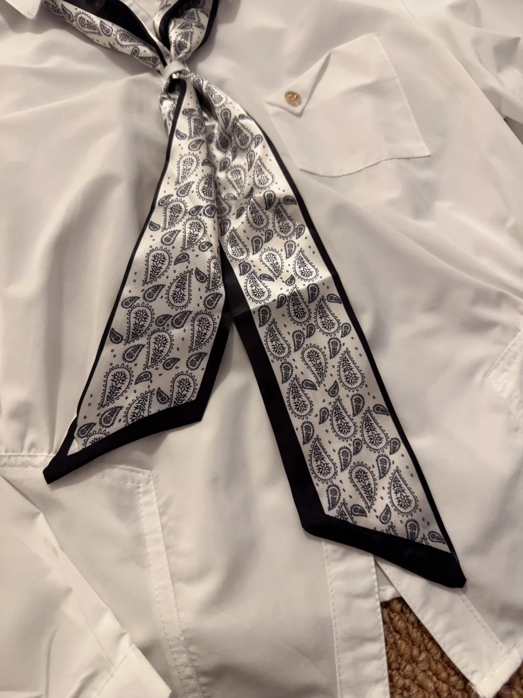 丝巾穿搭就像呼吸一样简单