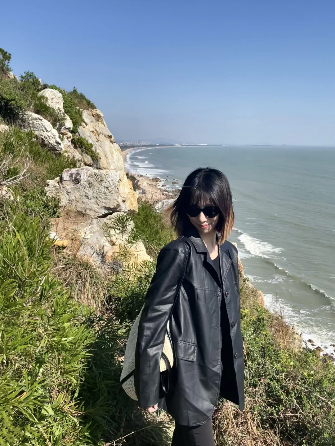 很韩系的上山又下海的海边拍照📷