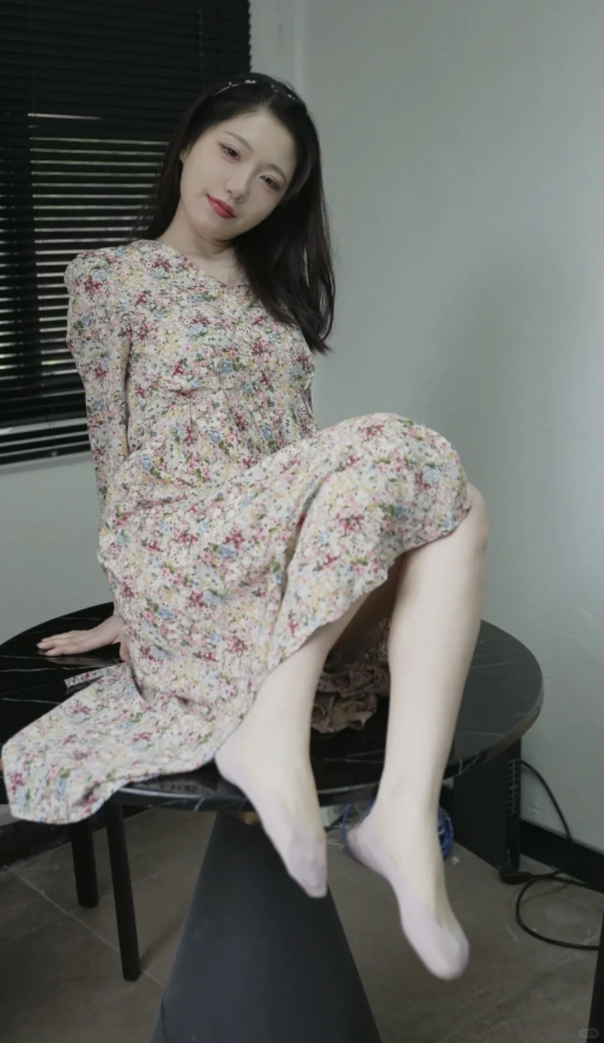 女人味的穿搭～复古碎花裙