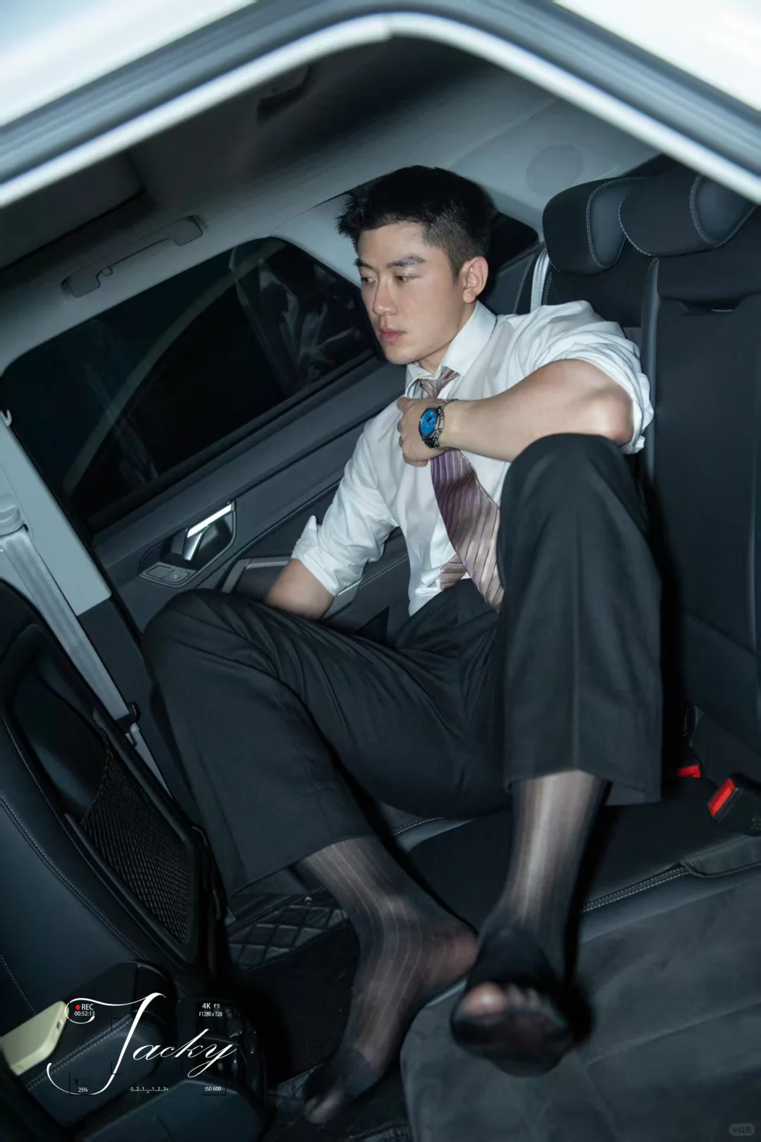 男生写真｜车内霸总，谁懂？