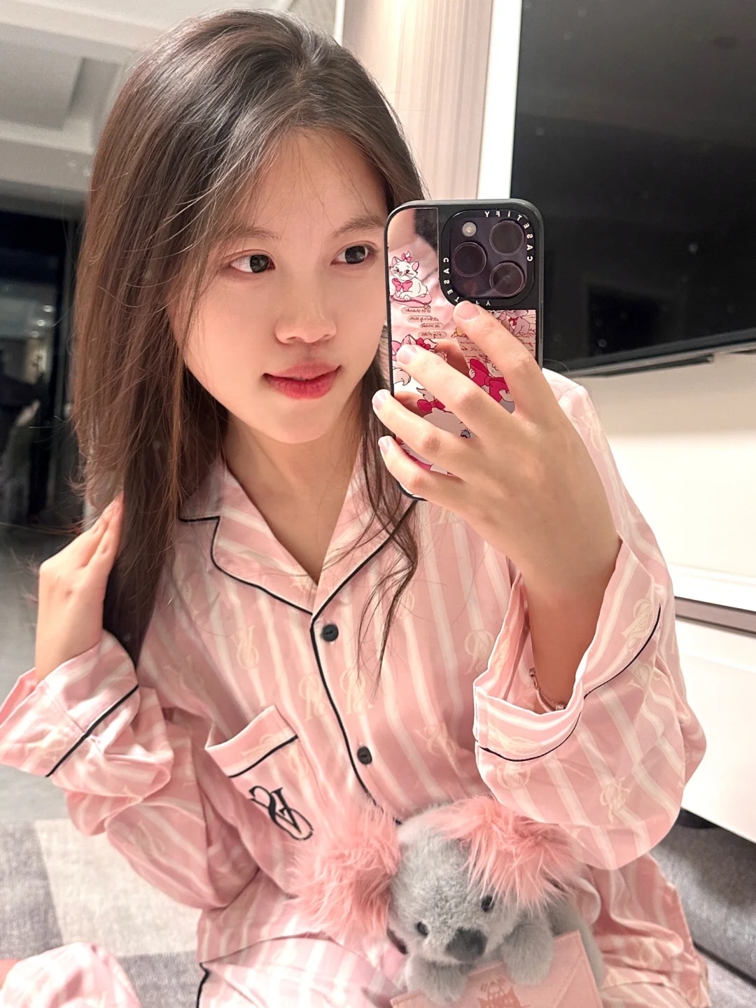 维秘睡衣留哪套 今天的甜妹睡衣好喜欢～