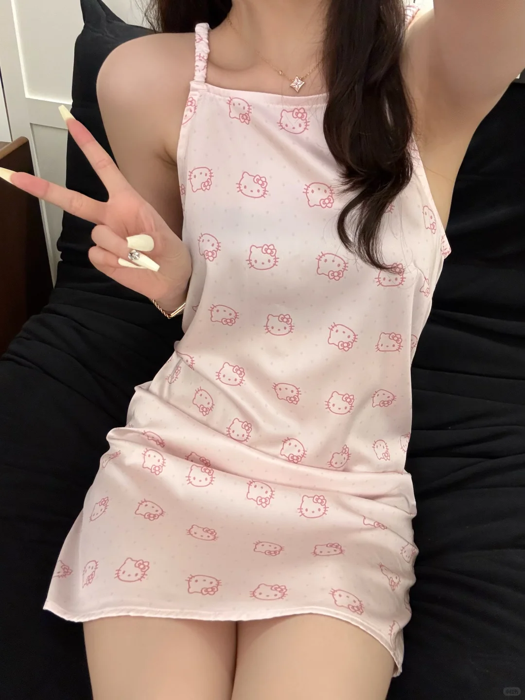 又纯又欲的吊带睡裙～