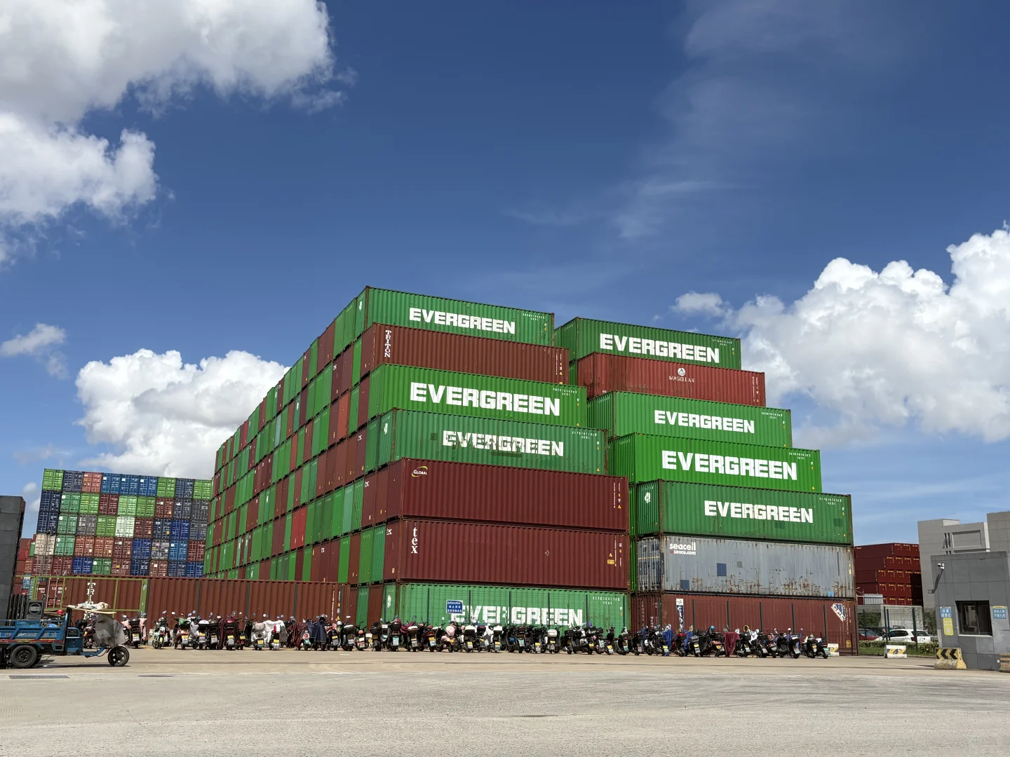 北仑区集装箱、随手拍出电影感工业大片