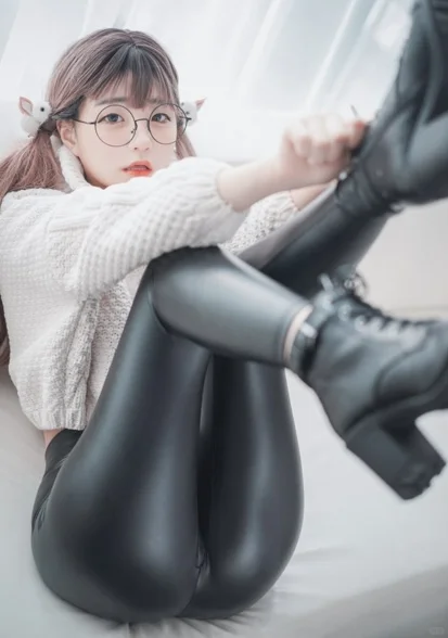 一整个爱上她的韩系氛围感穿搭