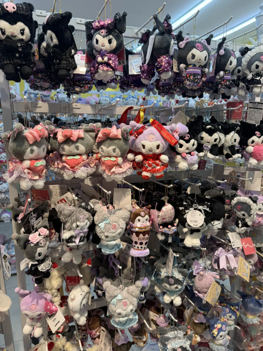 左滑欣赏库库的写真集😍