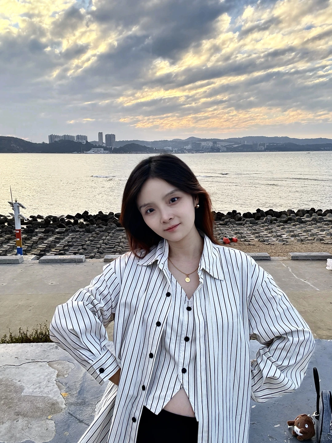 🤰🏻孕33w:)带八个月的孕肚来海边吹吹风🌬️