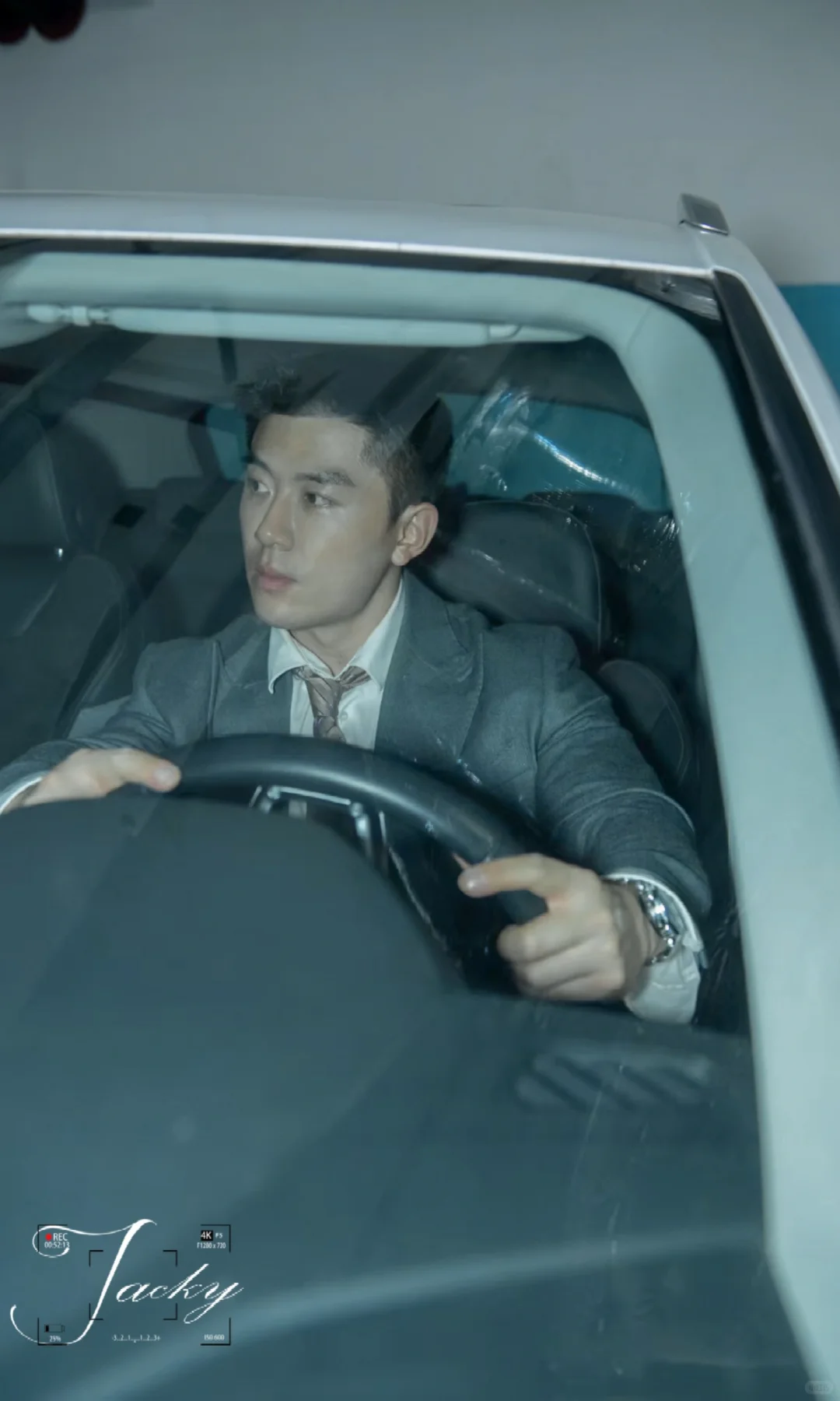 男生写真｜车内霸总，谁懂？