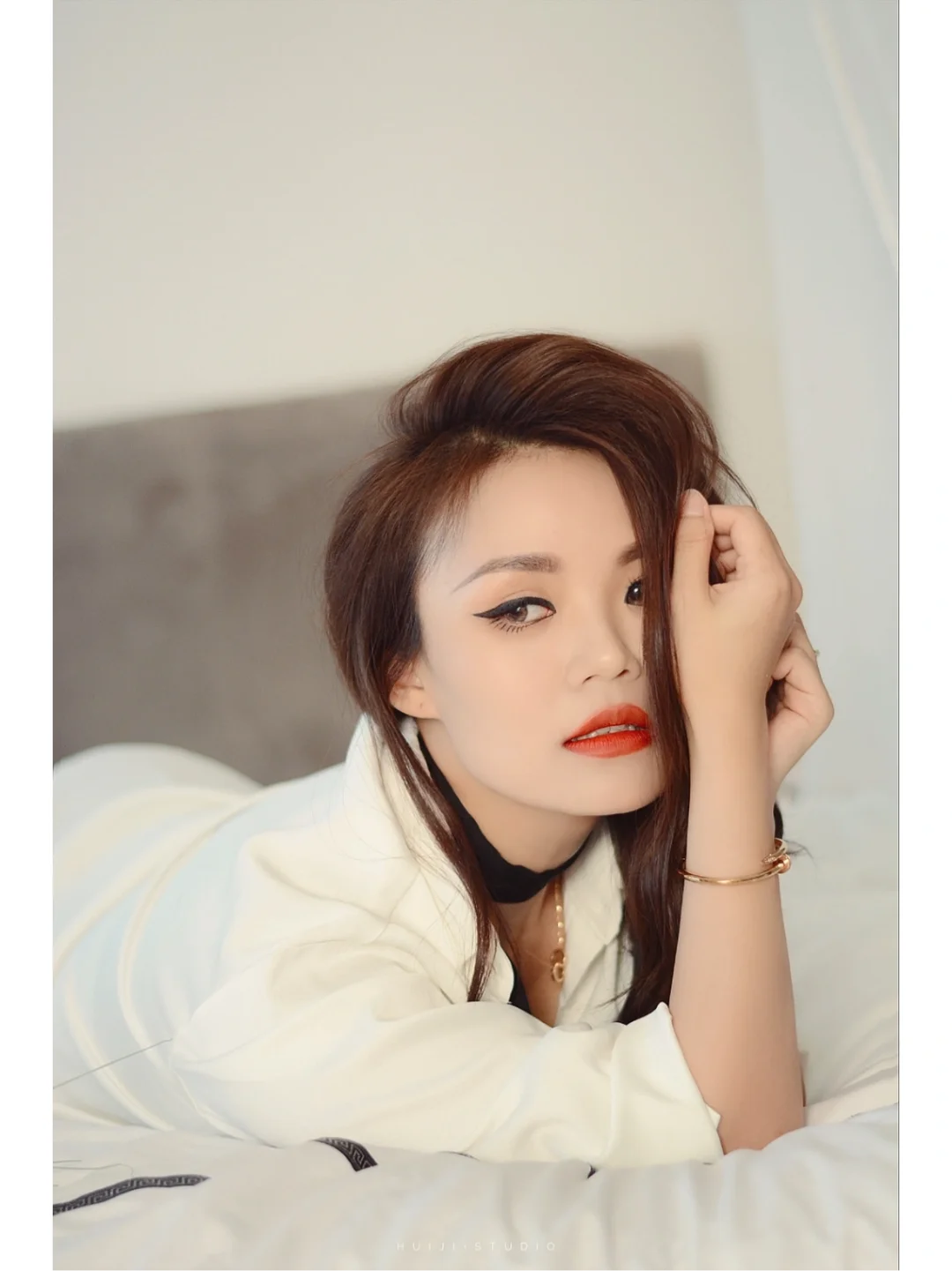 白色衬衫私房照