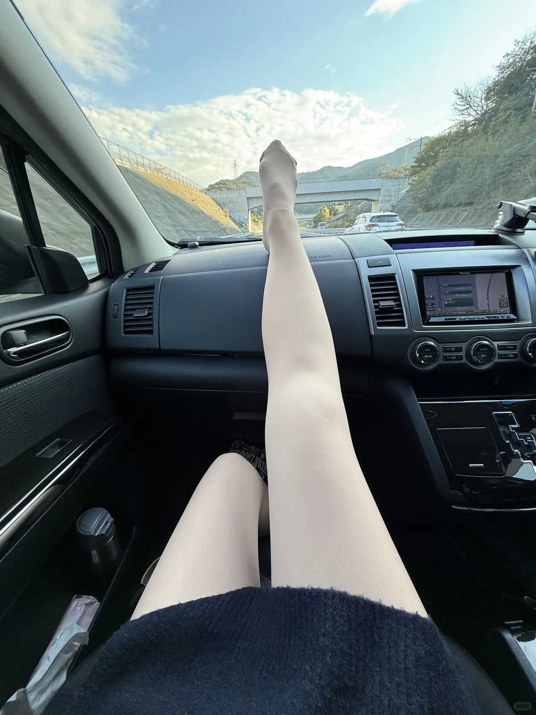 车载光影下的光腿神器，绝了！