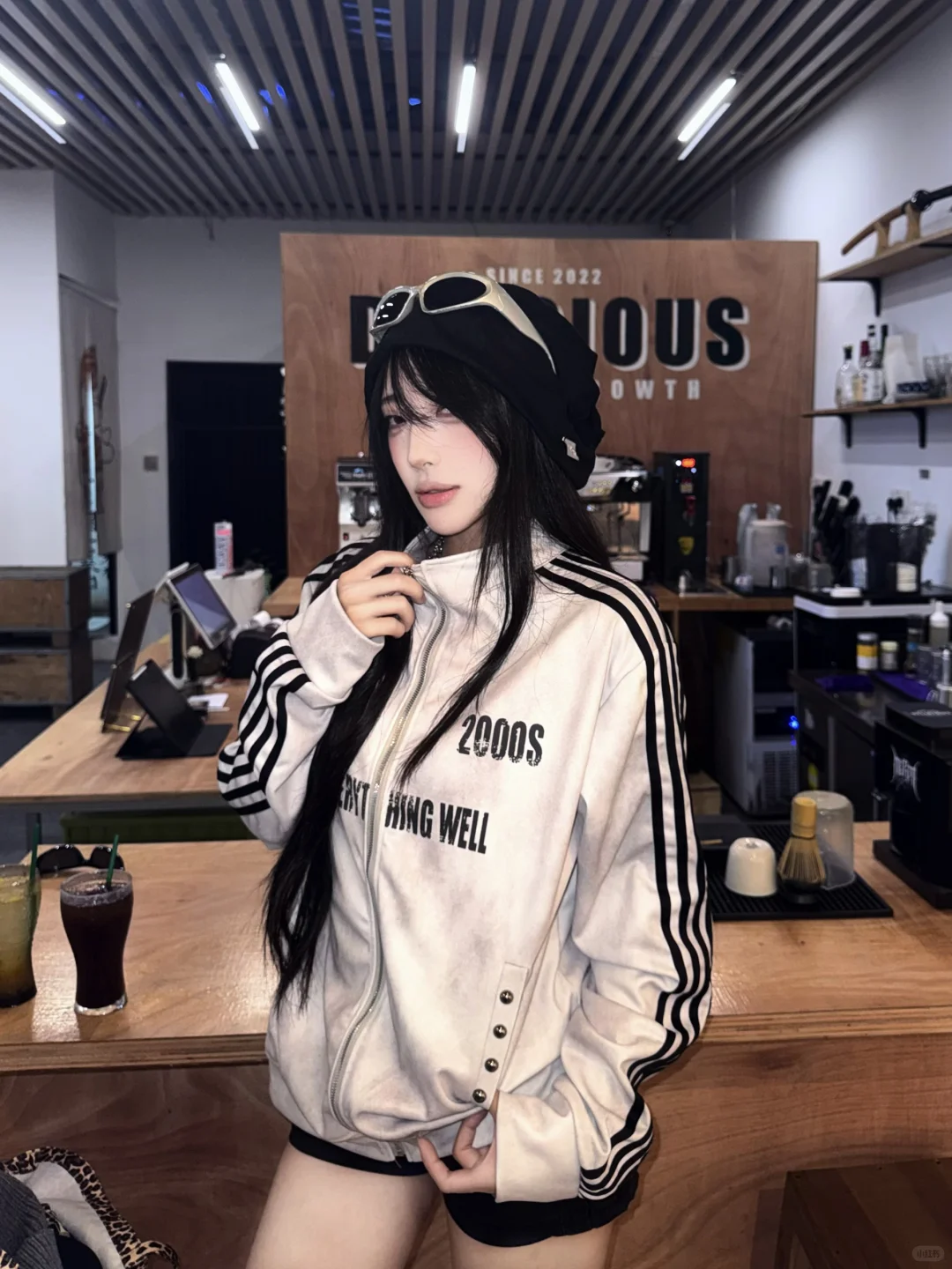 存波i人小幅度拍照姿势📷