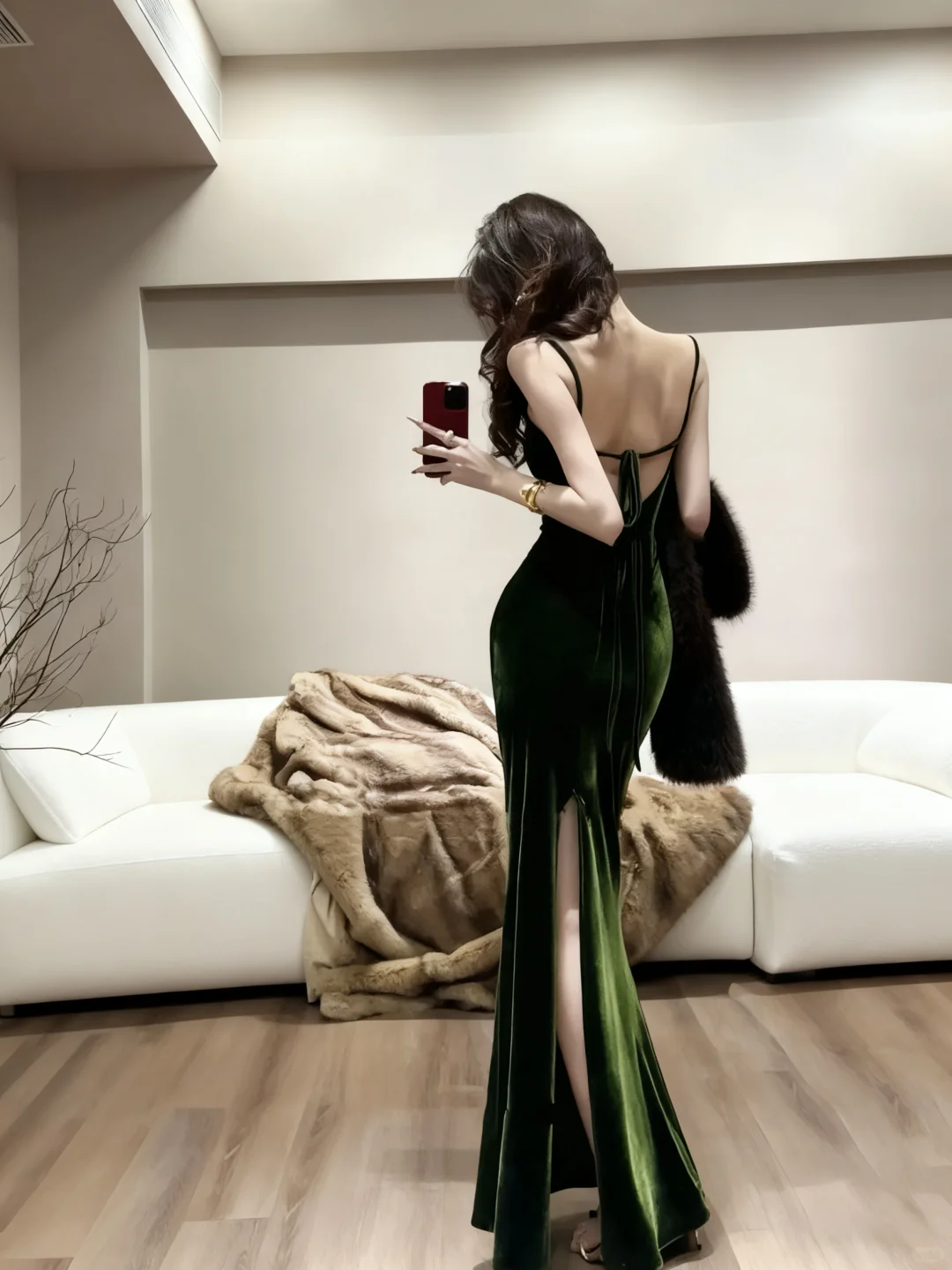 御姐气质露肩连衣裙