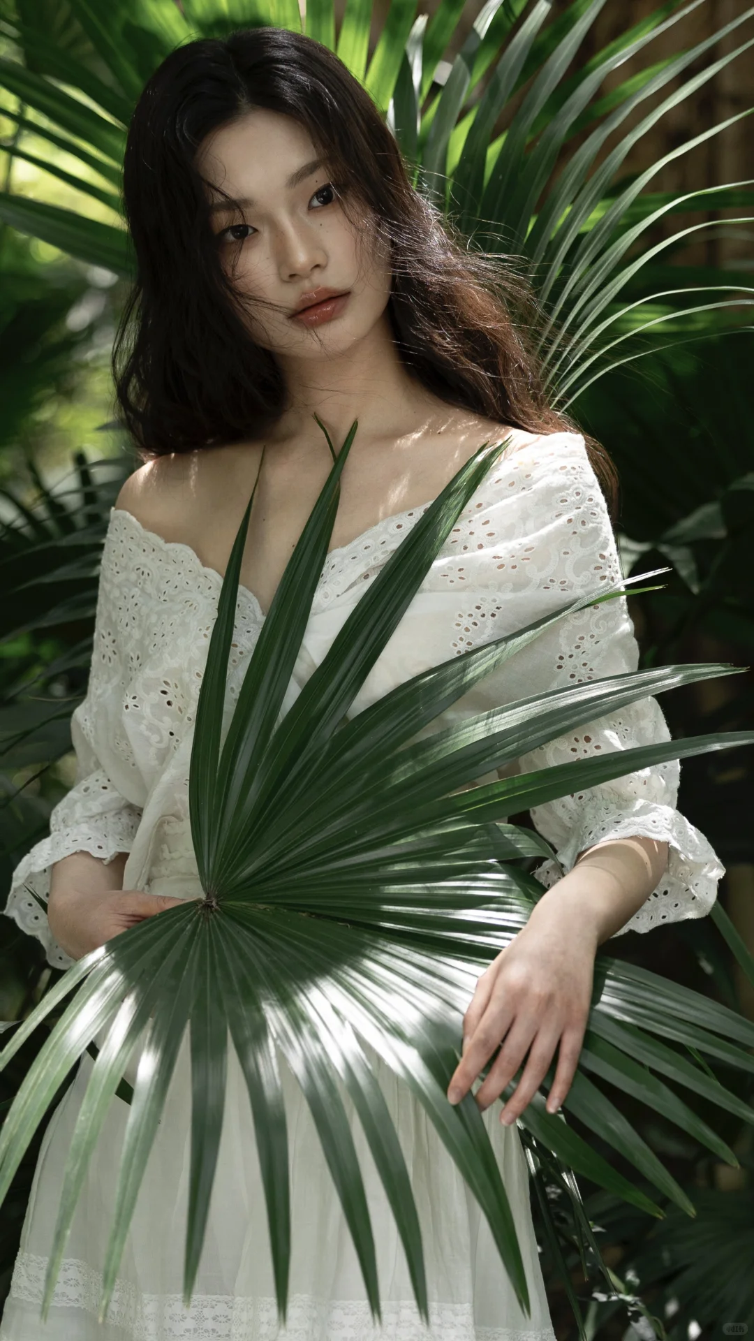 我好像看见了她年轻时的容颜～