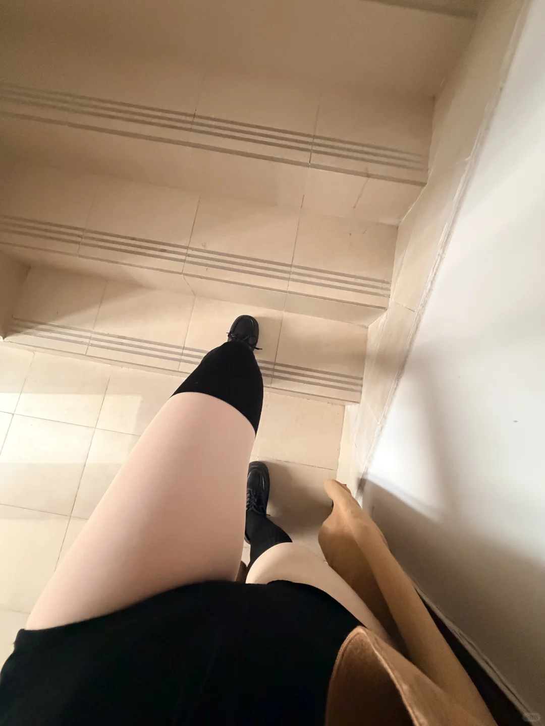 跟着小红书学穿搭 过膝袜穿搭