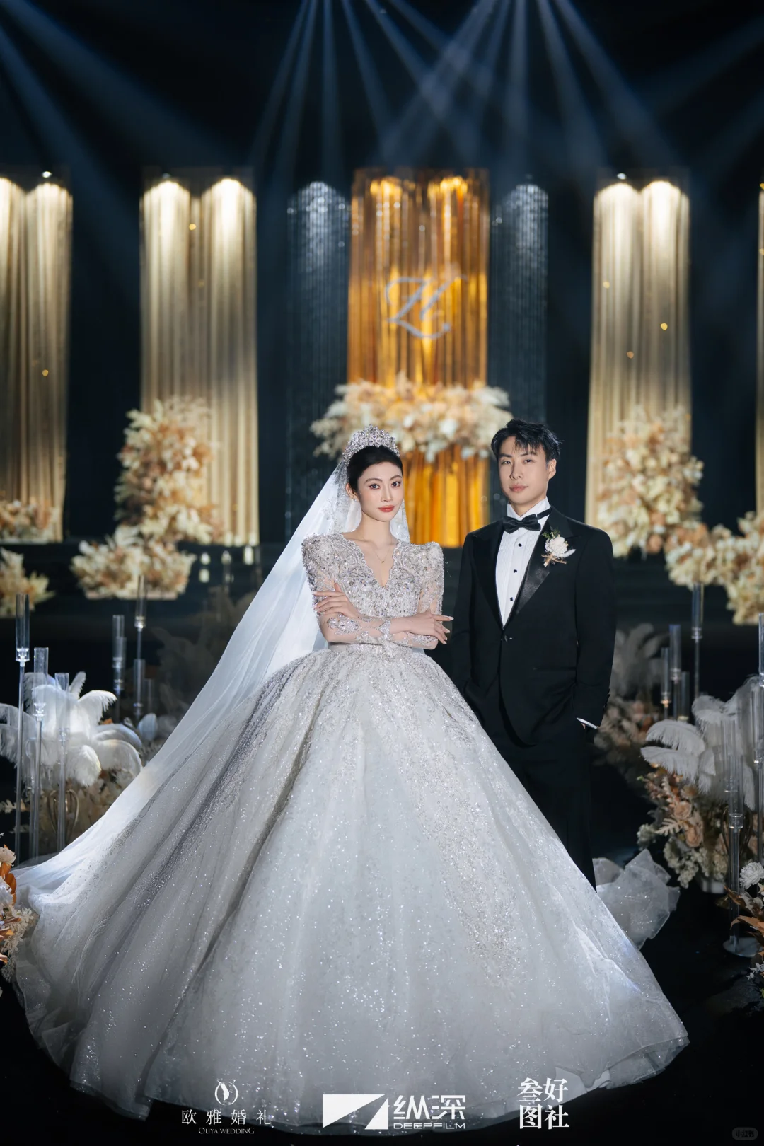 好美啊 好帅啊 好般配啊 闪闪发光的两人