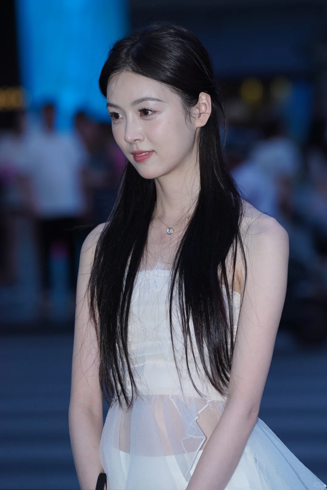 今晚的纯欲氛围感超标了！