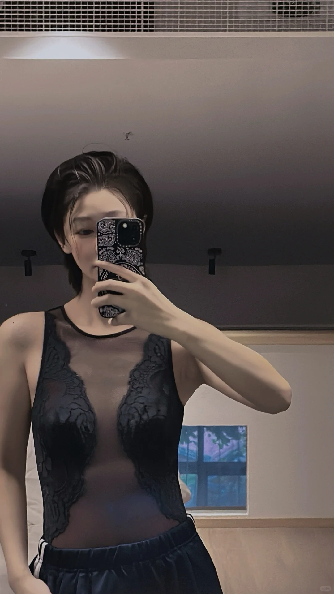 连体白色M没有啦！黑色库存告急！