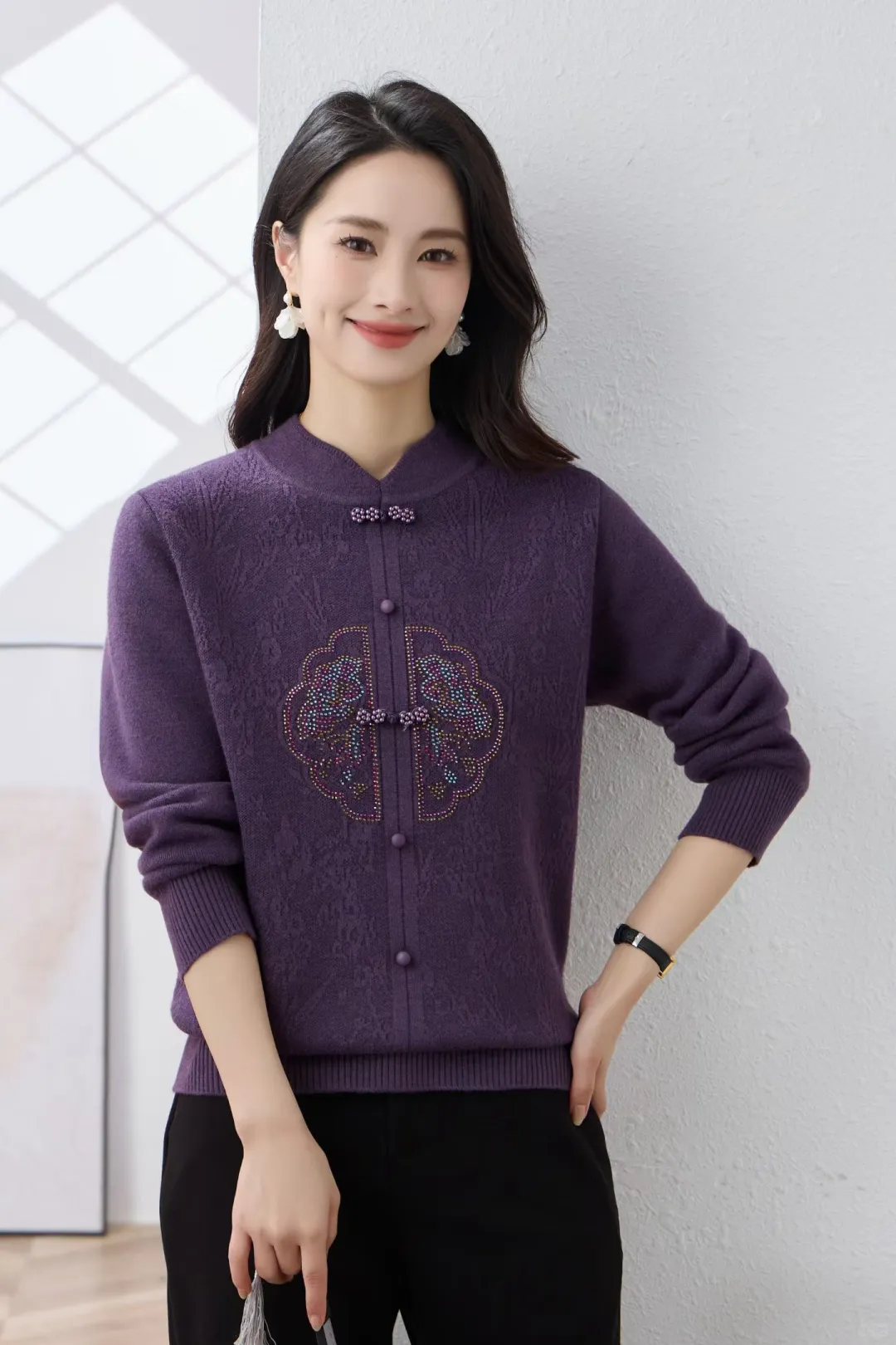 简约设计，自在随心，优雅不挑年龄。简约