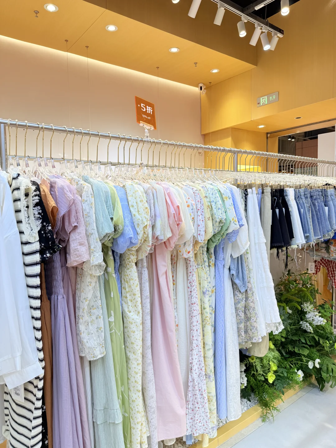 三亚穿搭12月椰梦长廊出片服装搭配攻略