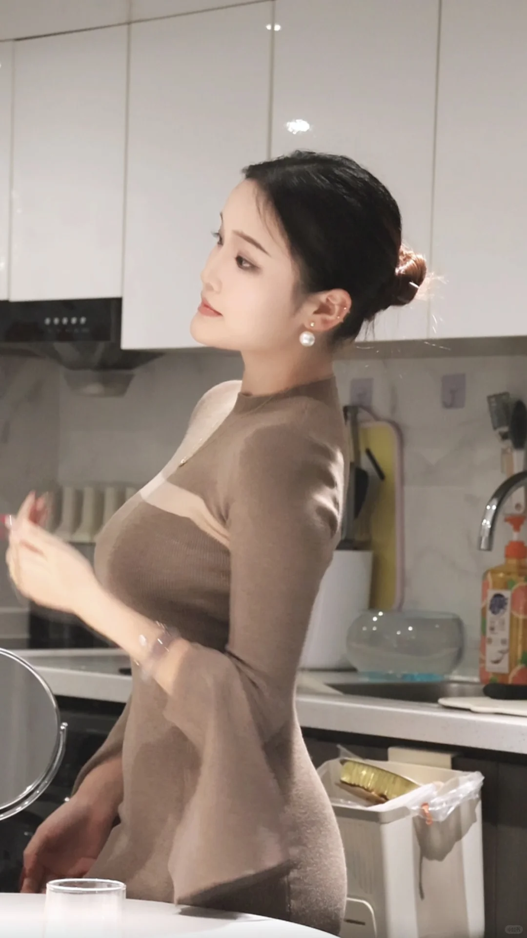 自己都觉得美的不知天地为何物了😋