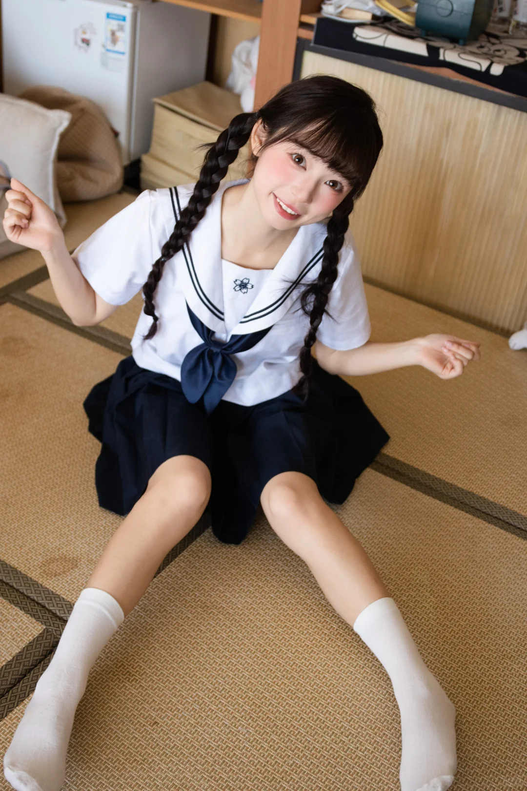 元气JK少女的民宿写真记录