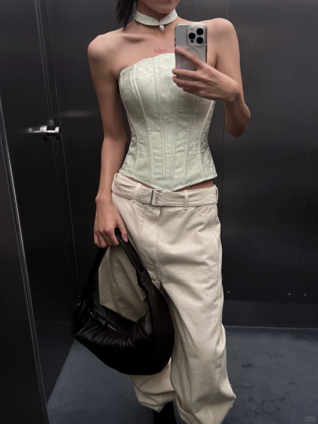 鱼骨抹胸到底能搭出几种风格🔓