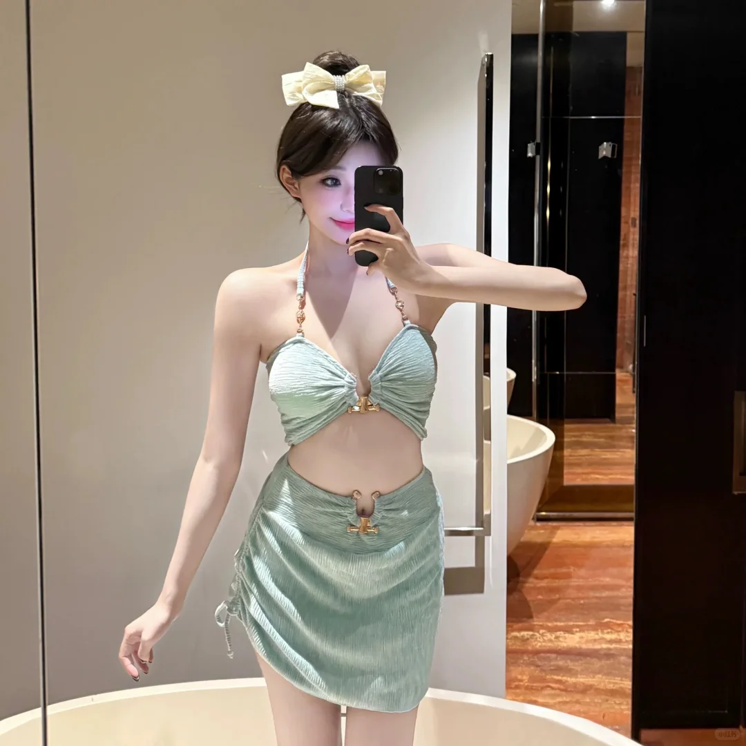 「薄荷绿纯欲泳衣｜一整个嫩到掐出水💧」