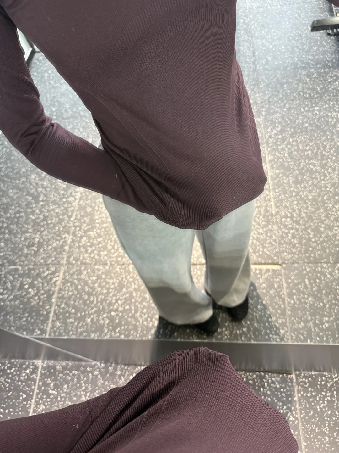 昨天穿这件瑜伽服上课，姐妹追着问链接