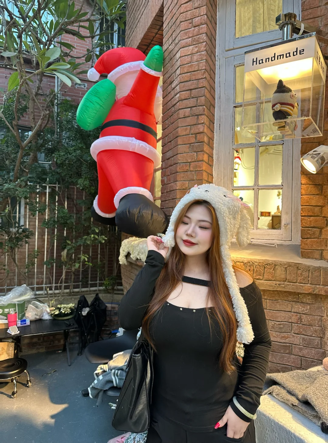 女生总在年轻的时候追求女人味