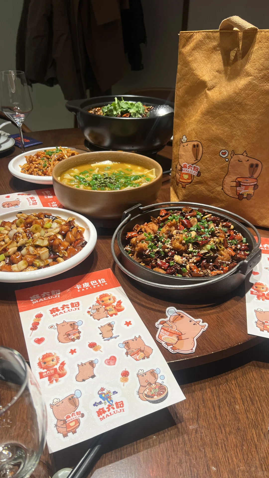 卡皮巴拉联名隐藏款！麻六记套餐细节控狂喜