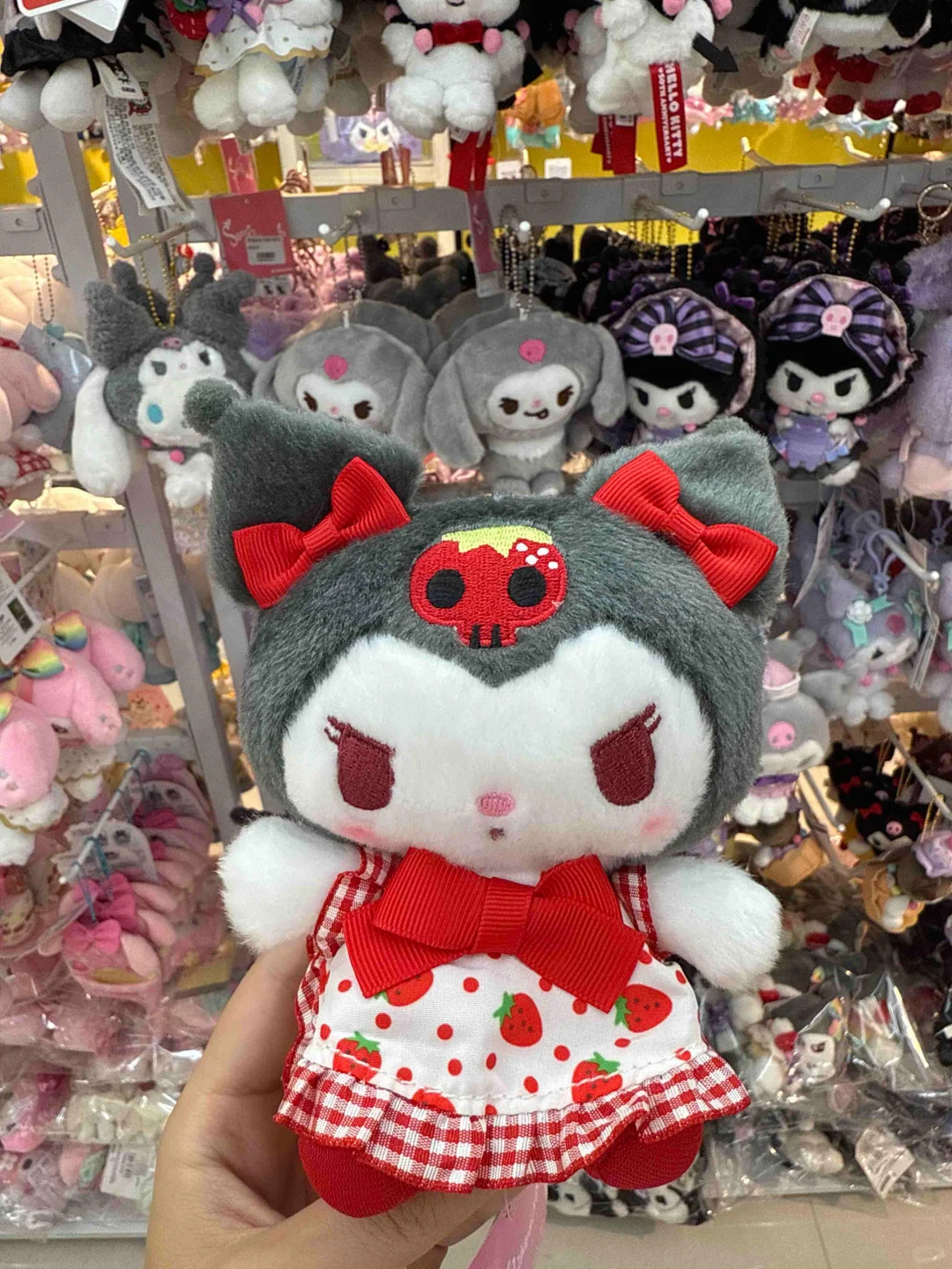 左滑欣赏库库的写真集😍