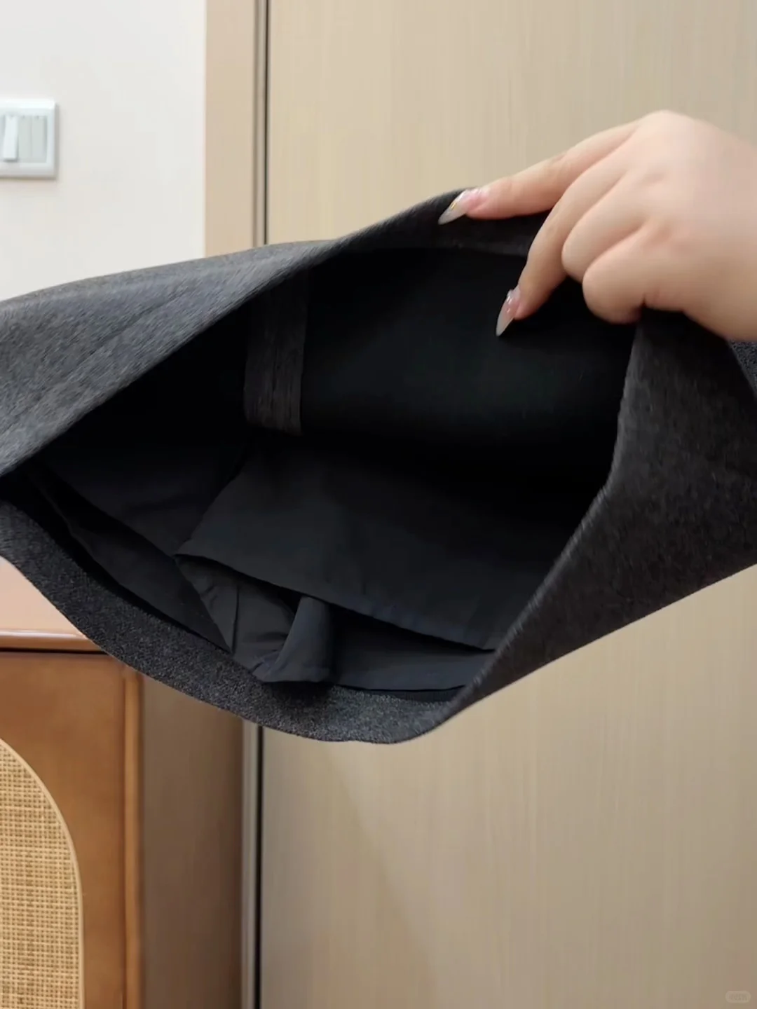 必须要分享！！要穿包浆了的毛呢短裙！！！