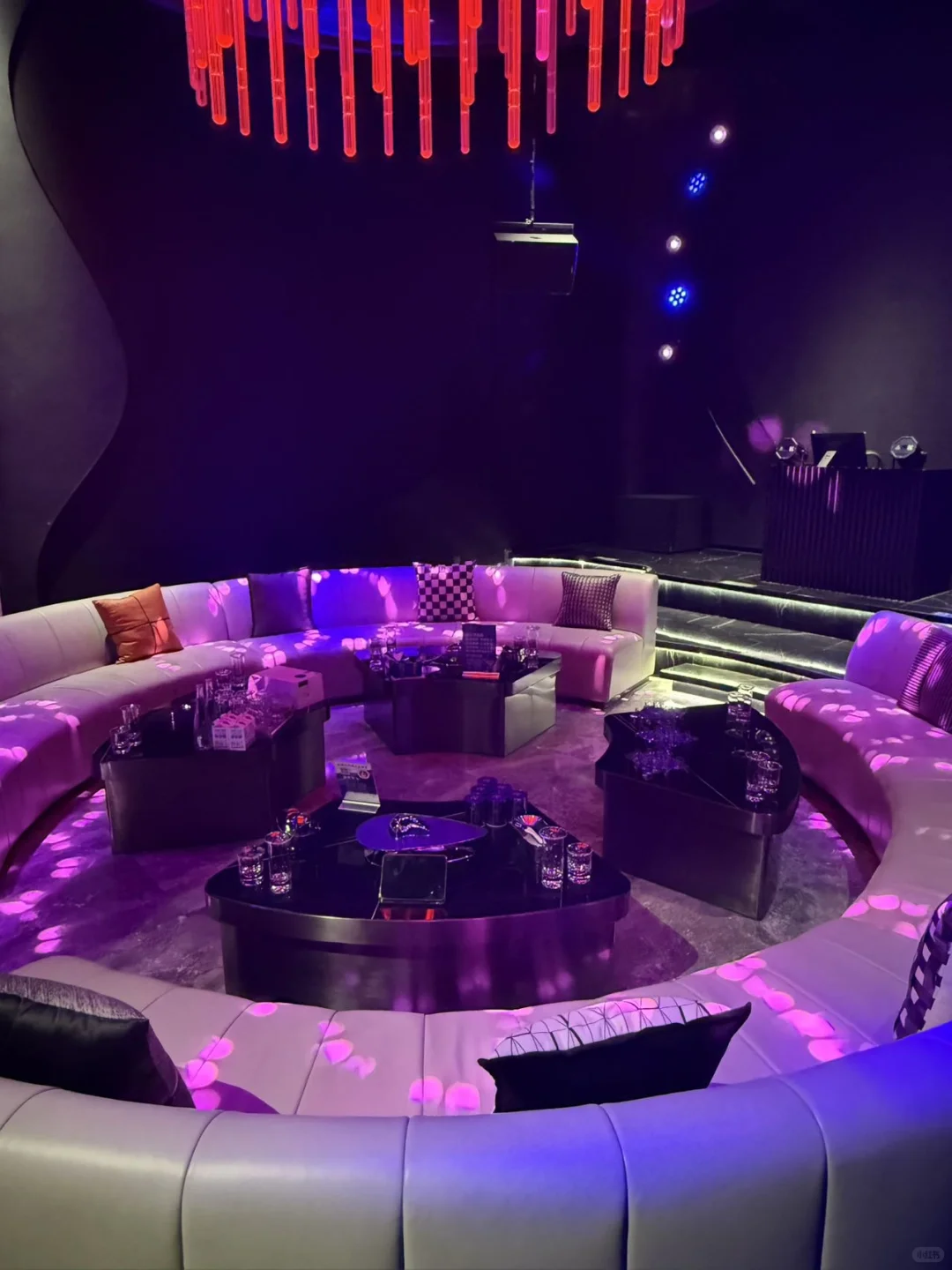 谁说KTV只能抢麦唱歌？