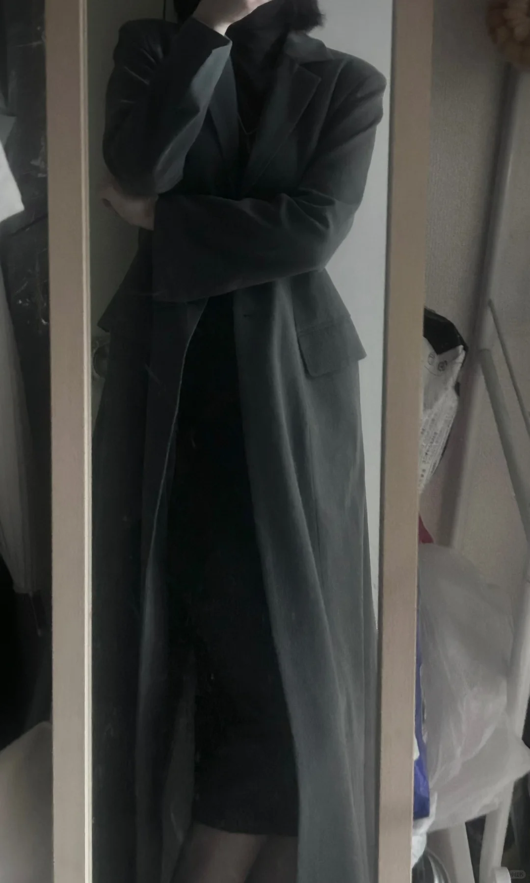 在🇯🇵无袖高领+西装裙+黑丝+短发眼镜=？