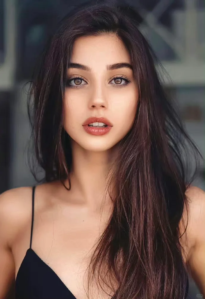 波兰混血嫩模Maja Strojek