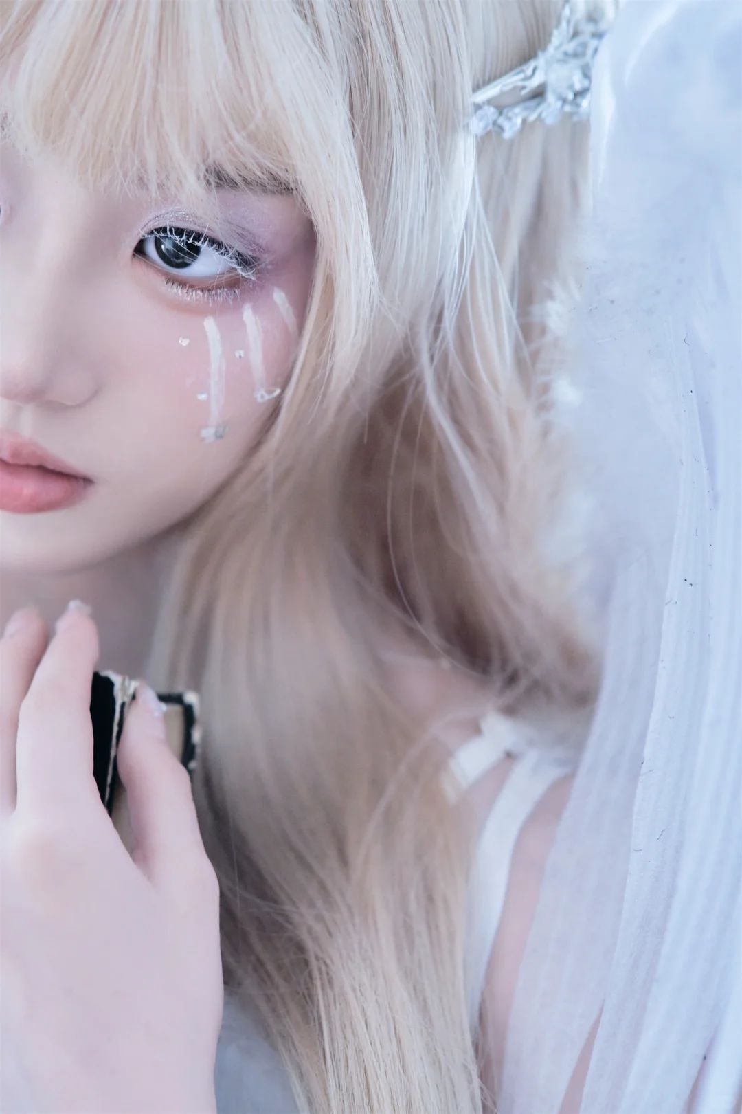 折翼天使｜坠入人间，也宛如轻柔一束光🧚‍♀️