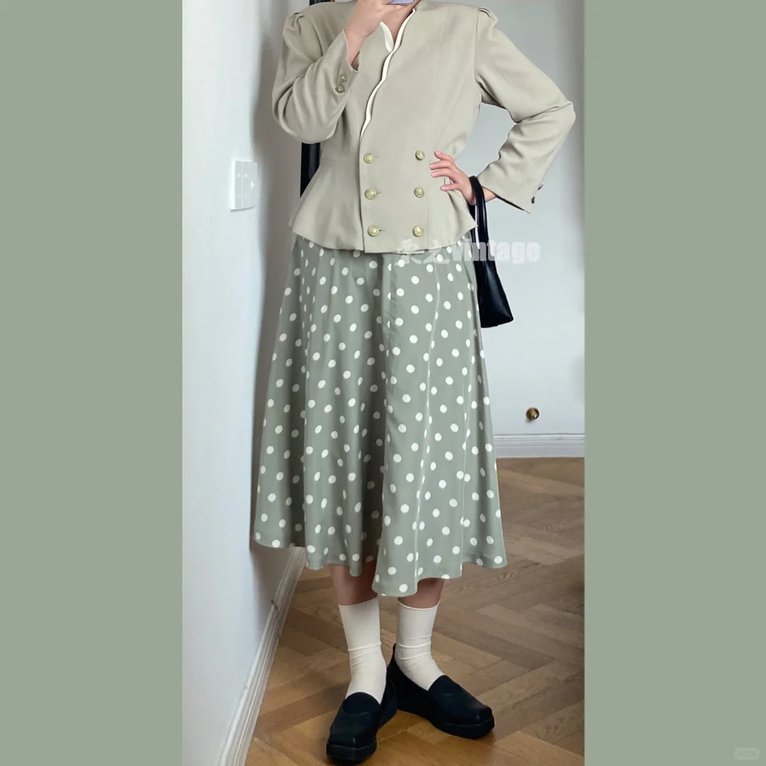 早秋复古穿搭|古着女孩一周色彩穿搭不重样