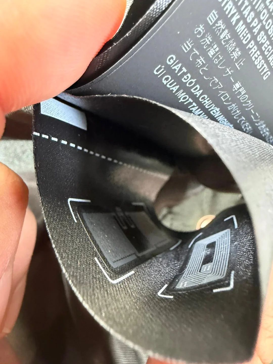 MIUMIU女士25牛皮领复古撞色绗缝夹克棉服