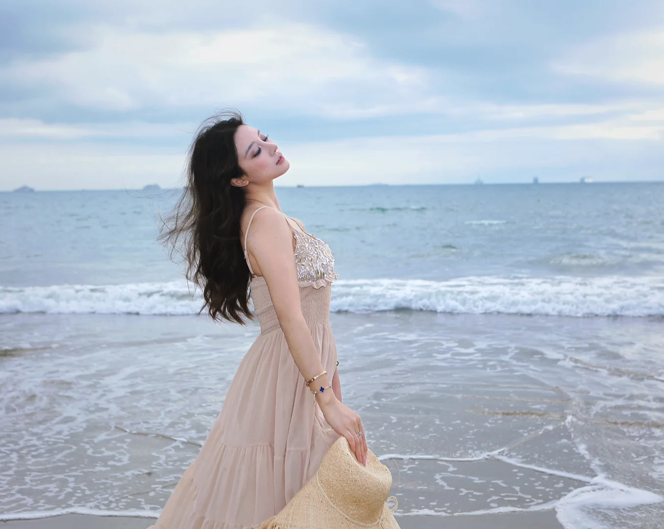 .𝔹𝕝𝕦𝕖 𝕤𝕖𝕒 🐋 𓂃 海边日記·🥥