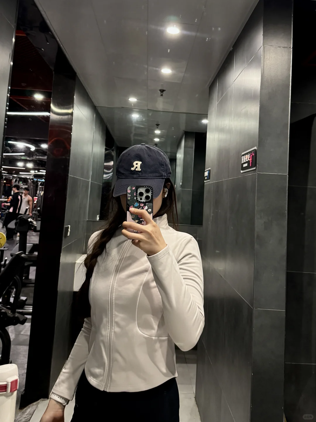 欢迎收看25岁女生不上班泡健身房的vlog