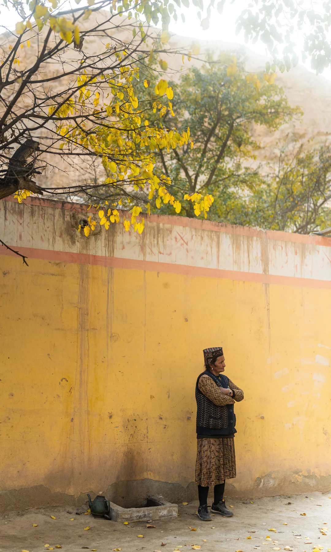 如杏花般纯洁和美丽的塔吉克女士们～