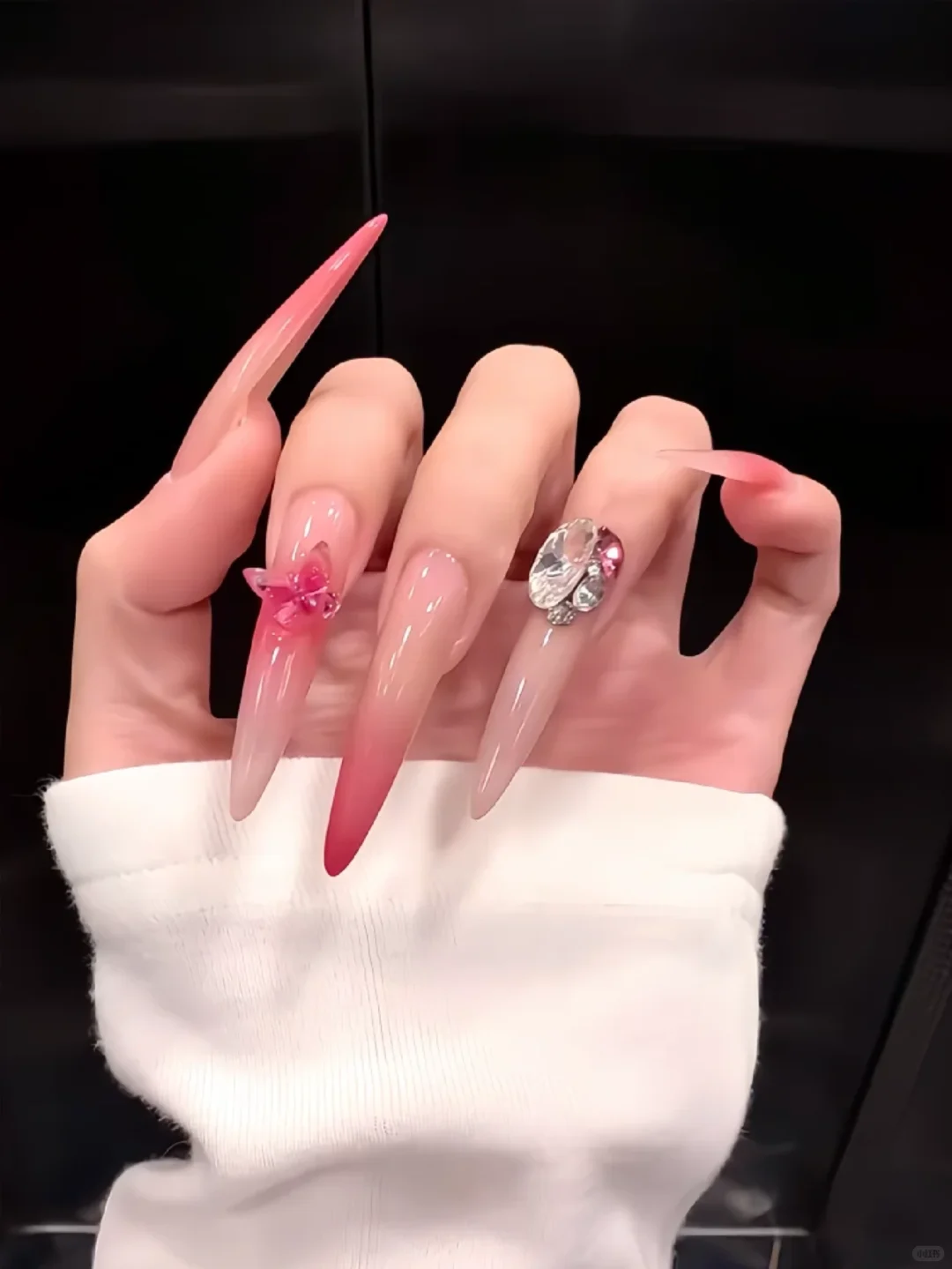 顶级钓系美甲合集丨玫红娇媚感十足💅🏻