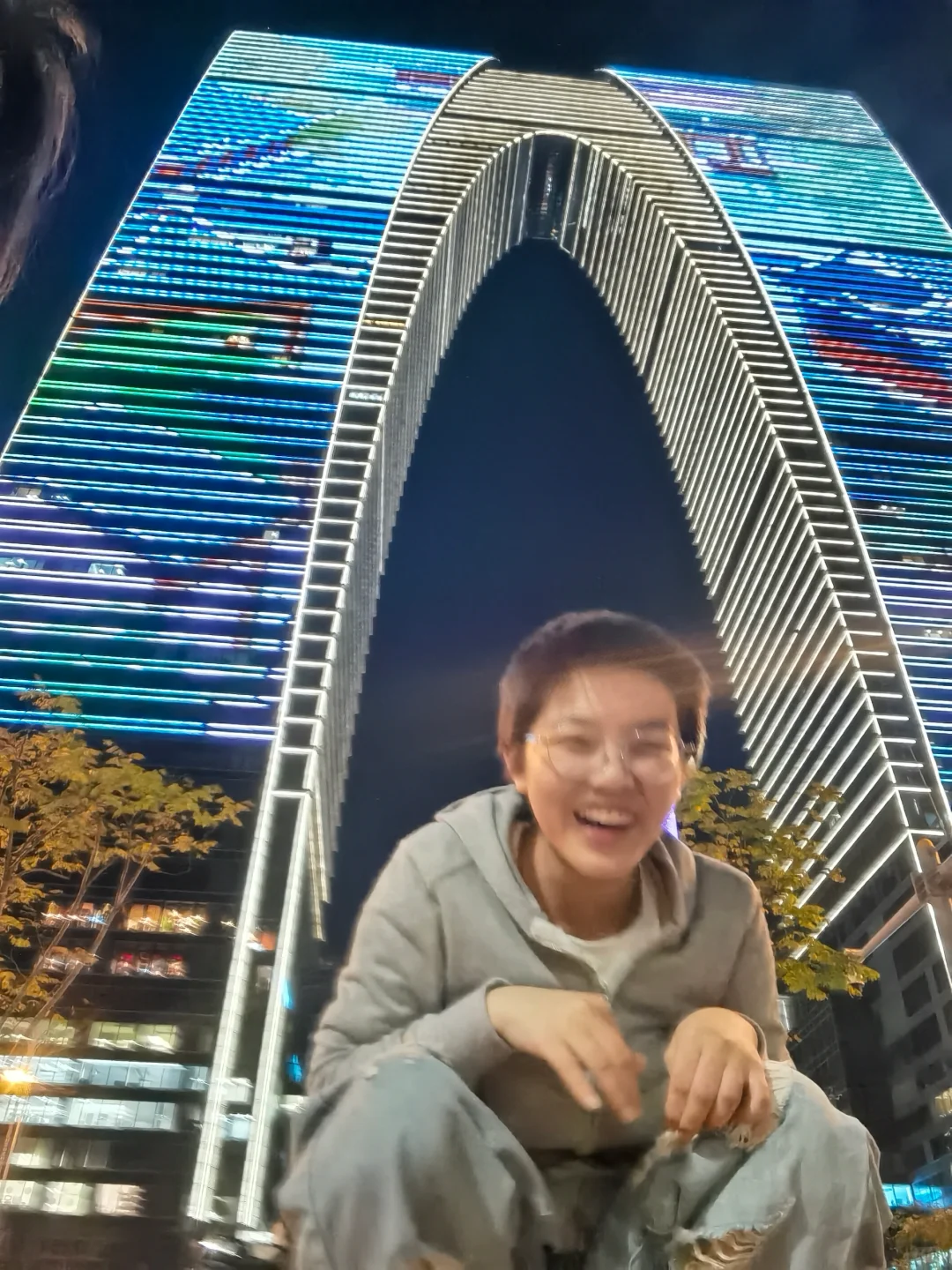 右滑看我脱美役